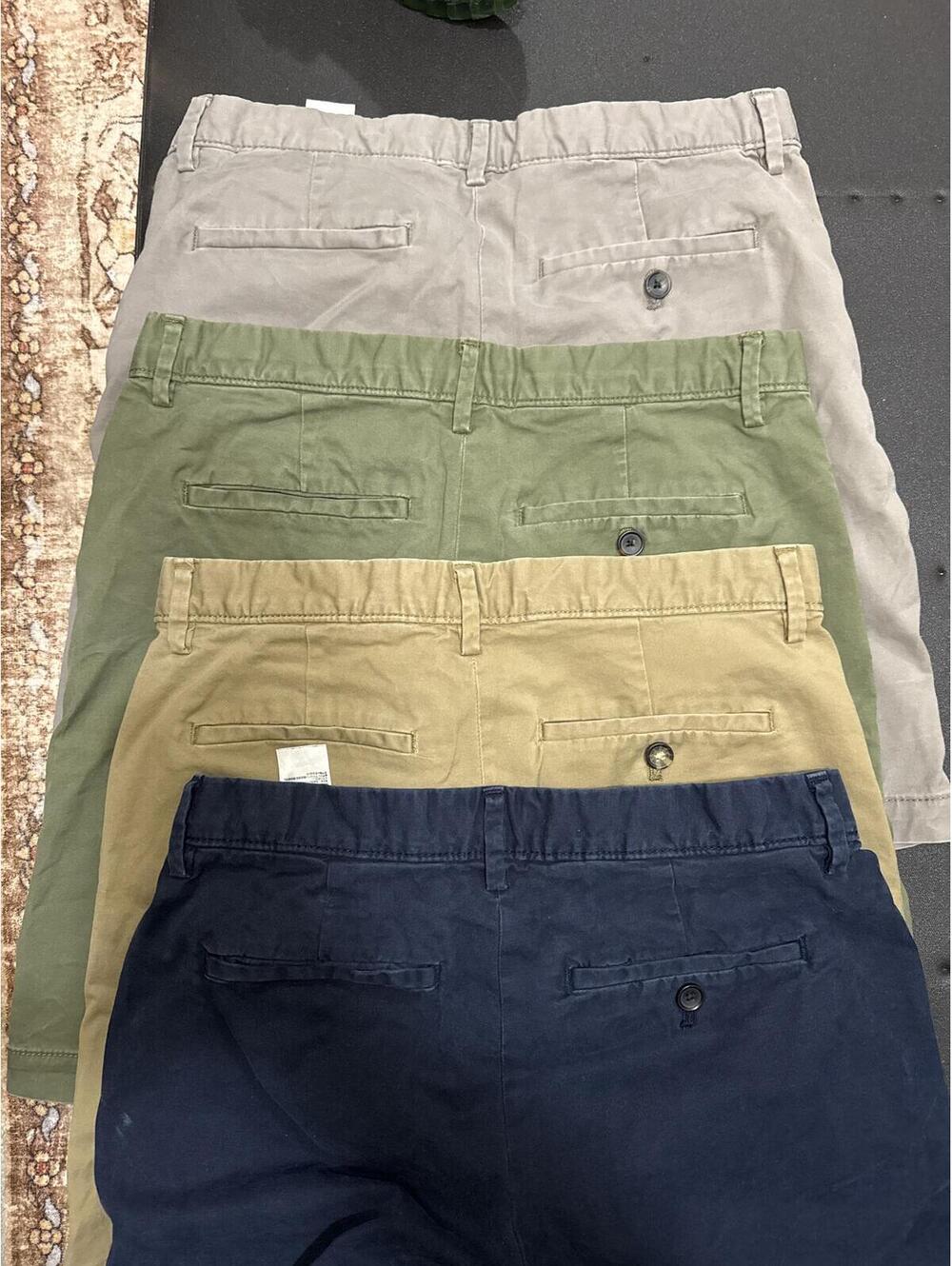 Banana Republic Lived in Shorts mens 29 - Picture 5 of 6